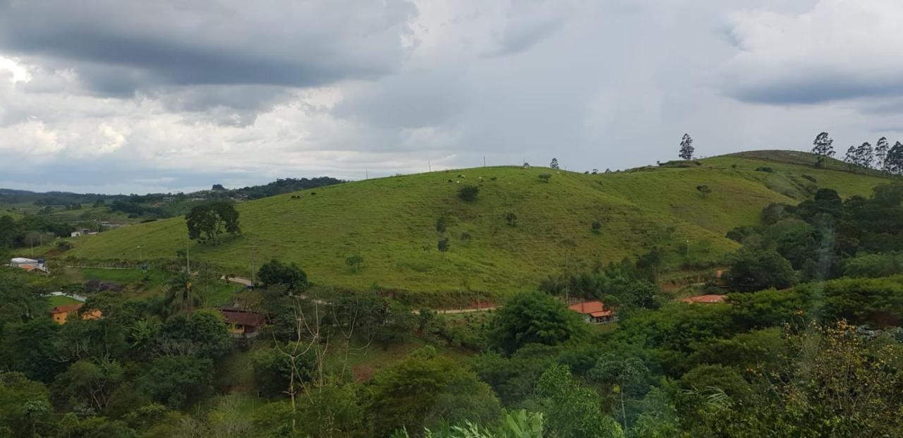 فيلا Chacara Sonia Pompeu Igaratá المظهر الخارجي الصورة
